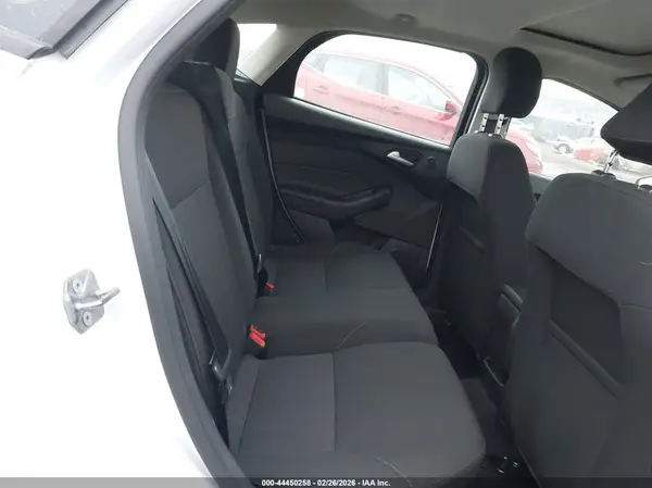 1FADP3M27HL316876 2017 FORD FOCUS - Image 8