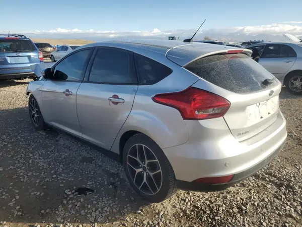 1FADP3M27HL333161 2017 FORD FOCUS - Image 2
