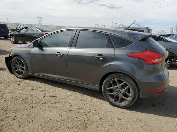 1FADP3M27HL333256 2017 FORD FOCUS - Image 2