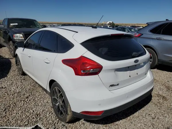 1FADP3M27JL205220 2018 FORD FOCUS - Image 2