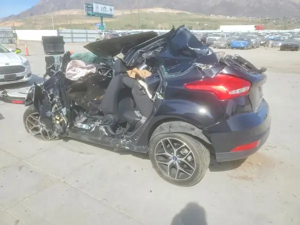 1FADP3M27JL224432 2018 FORD FOCUS - Image 2