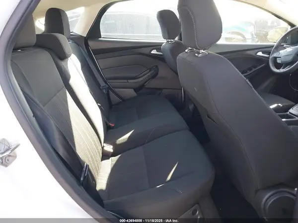 1FADP3M27JL227539 2018 FORD FOCUS - Image 8