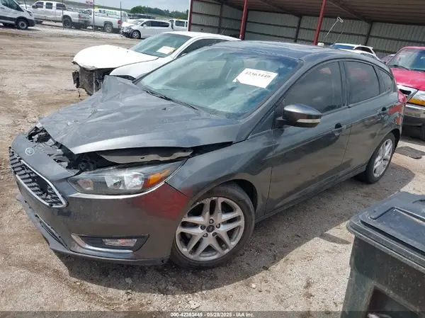 1FADP3M27JL286705 2018 FORD FOCUS - Image 2