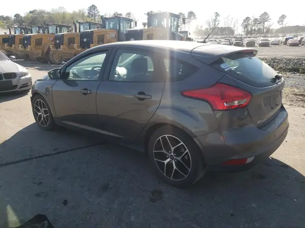 1FADP3M27JL294660 2018 FORD FOCUS - Image 2