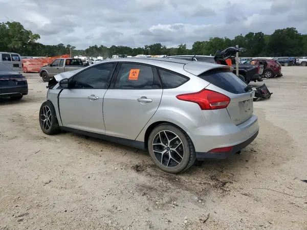 1FADP3M27JL308363 2018 FORD FOCUS - Image 2