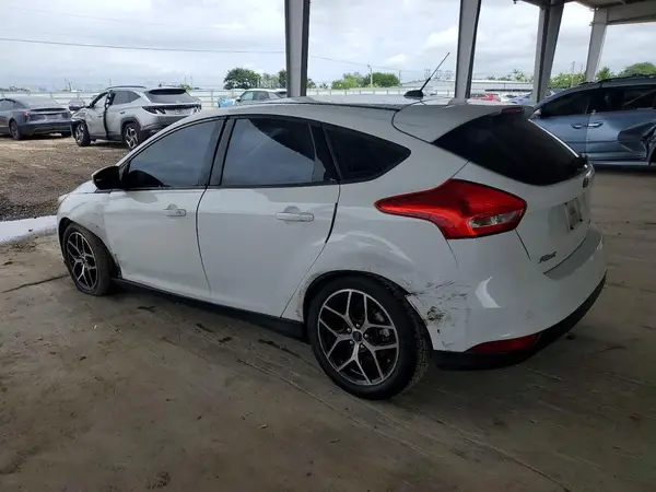 1FADP3M27JL319394 2018 FORD FOCUS - Image 2