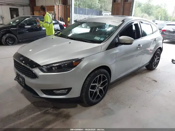 1FADP3M28HL212994 2017 FORD FOCUS - Image 2