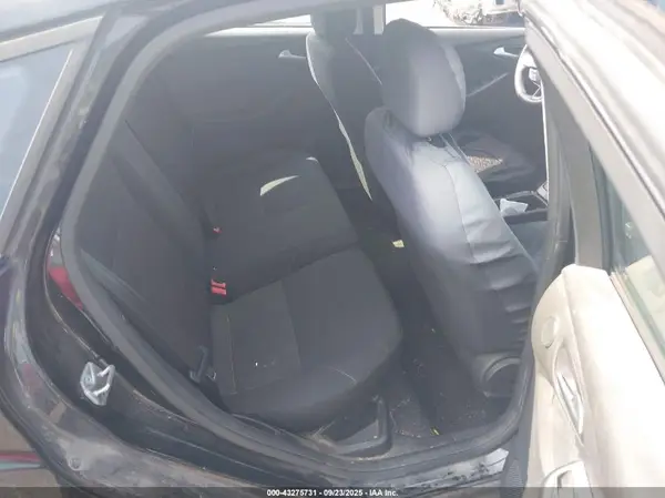 1FADP3M28HL213112 2017 FORD FOCUS - Image 8