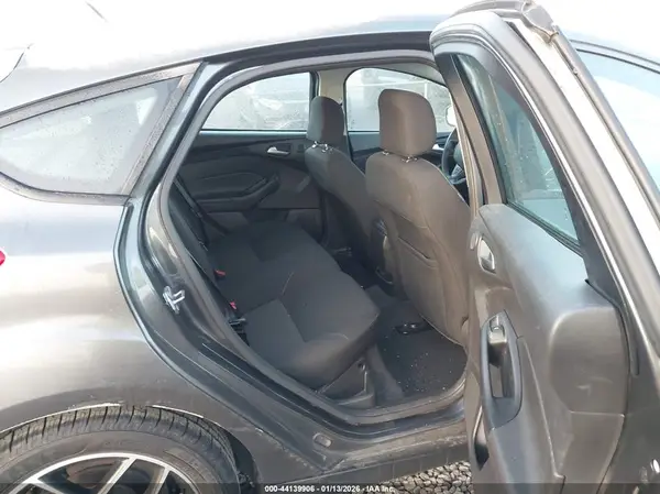 1FADP3M28HL225065 2017 FORD FOCUS - Image 8