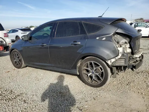 1FADP3M28HL230511 2017 FORD FOCUS - Image 2
