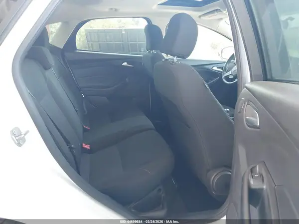 1FADP3M28HL282236 2017 FORD FOCUS - Image 8