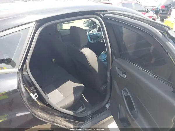 1FADP3M28HL285055 2017 FORD FOCUS - Image 8