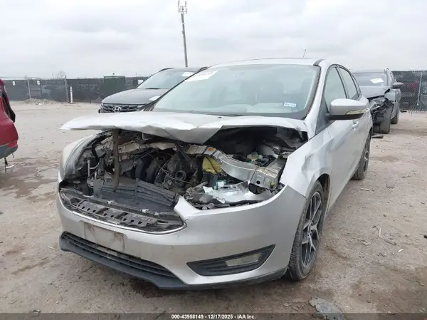 1FADP3M28HL332519 2017 FORD FOCUS - Image 2