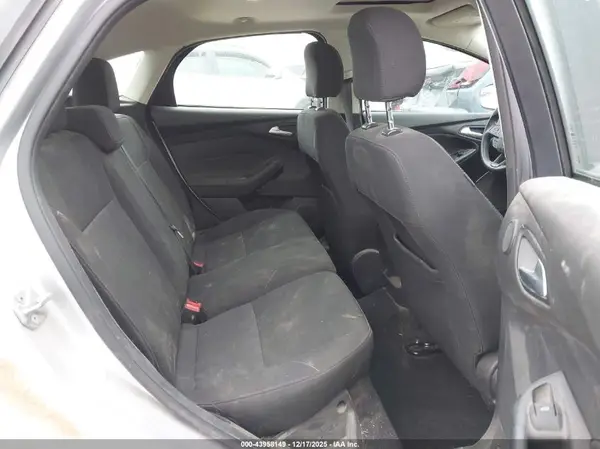 1FADP3M28HL332519 2017 FORD FOCUS - Image 8