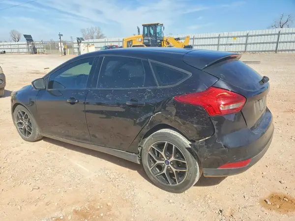1FADP3M28HL332830 2017 FORD FOCUS - Image 2