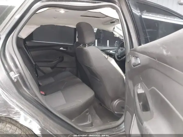 1FADP3M28HL333377 2017 FORD FOCUS - Image 8
