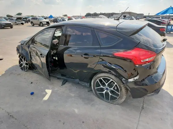 1FADP3M28JL225573 2018 FORD FOCUS - Image 2