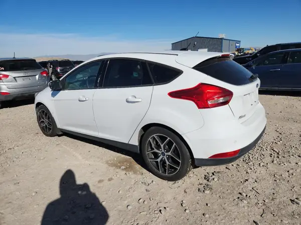 1FADP3M28JL230806 2018 FORD FOCUS - Image 2