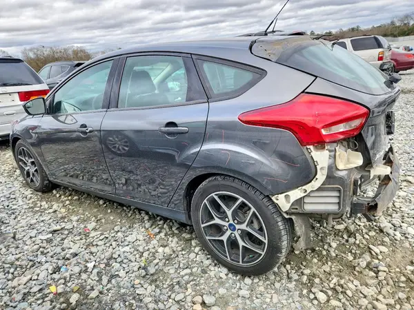 1FADP3M28JL284221 2018 FORD FOCUS - Image 2