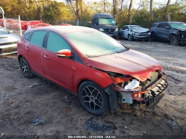 1FADP3M28JL307349 2018 FORD FOCUS - Image 1