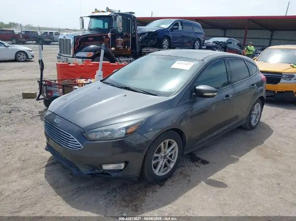 1FADP3M29HL247804 2017 FORD FOCUS - Image 2