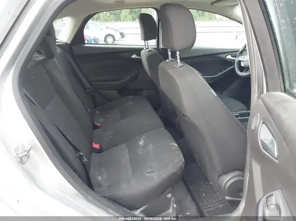 1FADP3M29HL257023 2017 FORD FOCUS - Image 8