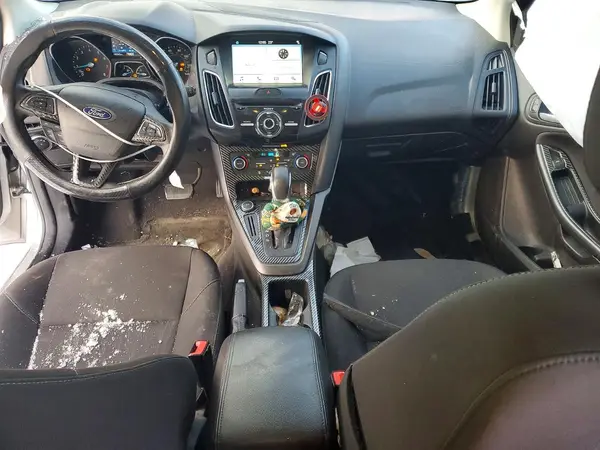 1FADP3M29HL311386 2017 FORD FOCUS - Image 8