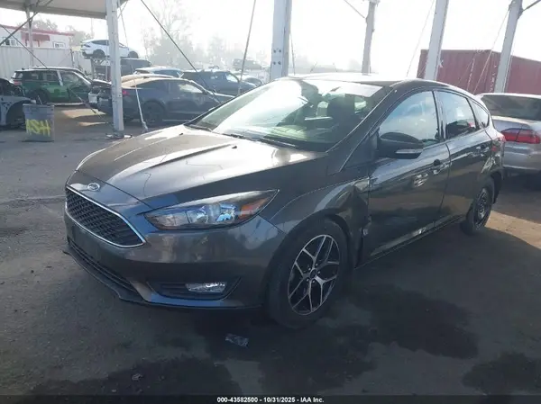 1FADP3M29HL321870 2017 FORD FOCUS - Image 2