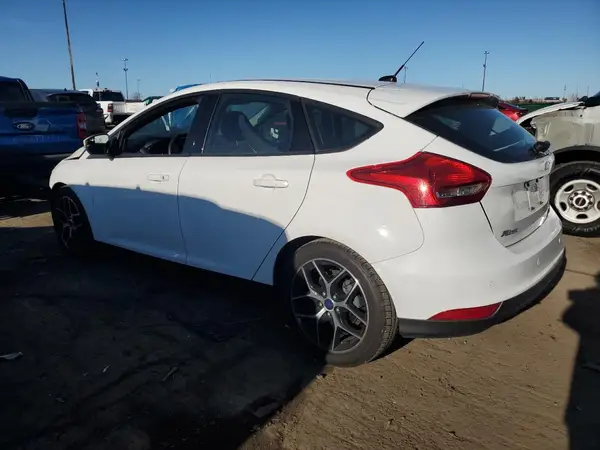 1FADP3M29HL323862 2017 FORD FOCUS - Image 2