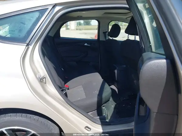1FADP3M29HL340063 2017 FORD FOCUS - Image 8