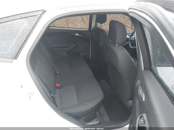 1FADP3M29JL225596 2018 FORD FOCUS - Image 8
