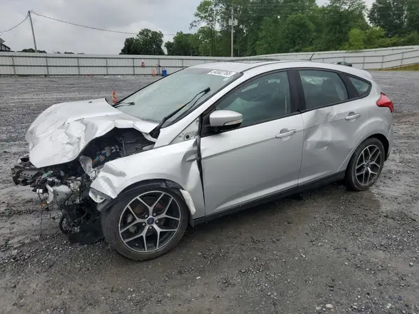 1FADP3M29JL291338 2018 FORD FOCUS - Image 1
