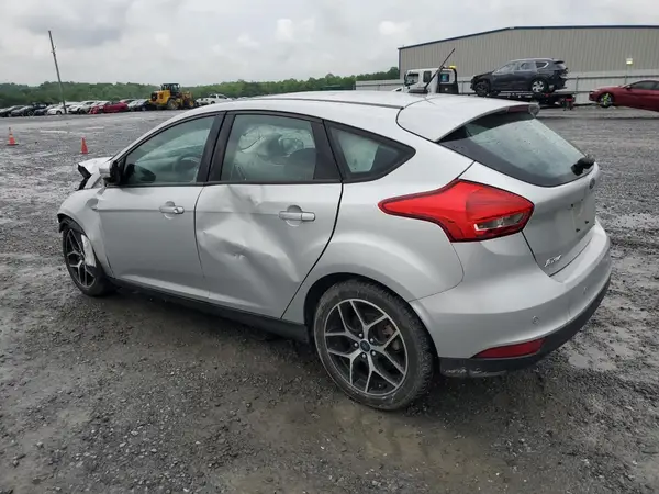 1FADP3M29JL291338 2018 FORD FOCUS - Image 2