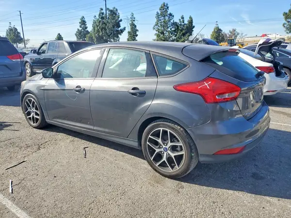 1FADP3M29JL304315 2018 FORD FOCUS - Image 2