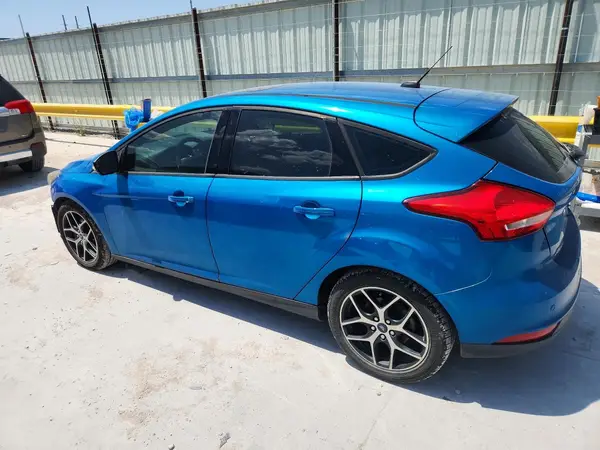 1FADP3M2XHL244460 2017 FORD FOCUS - Image 2