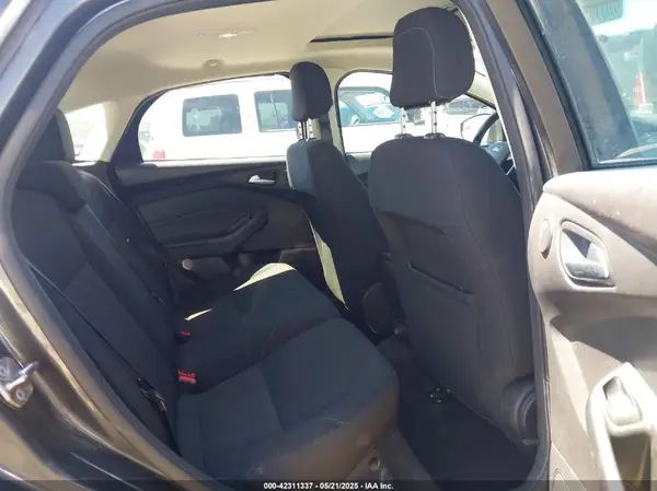 1FADP3M2XJL204742 2018 FORD FOCUS - Image 8