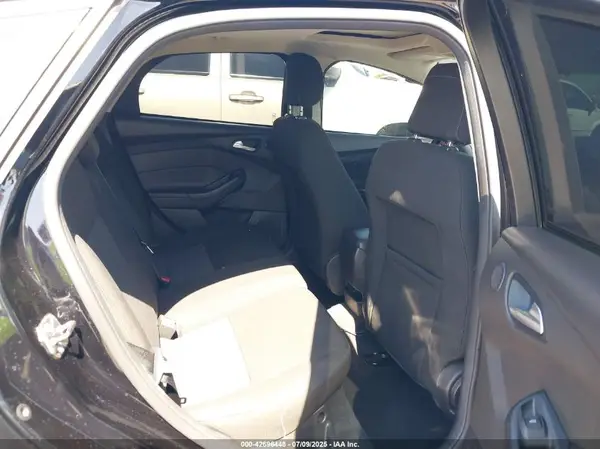 1FADP3M2XJL224263 2018 FORD FOCUS - Image 8