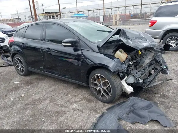 1FADP3M2XJL297813 2018 FORD FOCUS - Image 1