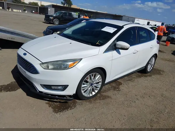 1FADP3N20GL363132 2016 FORD FOCUS - Image 2