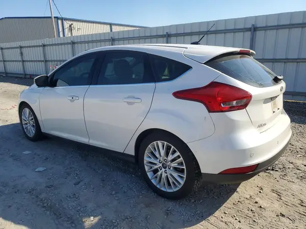 1FADP3N20GL376169 2016 FORD FOCUS - Image 2