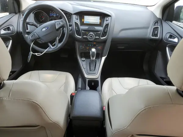 1FADP3N20HL267759 2017 FORD FOCUS - Image 8