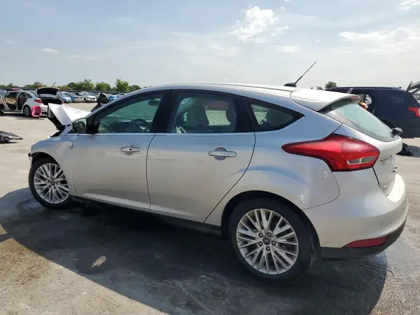 1FADP3N20HL268085 2017 FORD FOCUS - Image 2