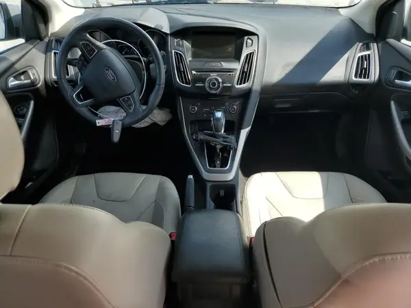 1FADP3N20HL268085 2017 FORD FOCUS - Image 8