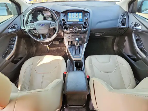 1FADP3N20HL272606 2017 FORD FOCUS - Image 8