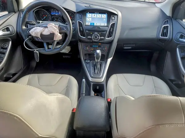 1FADP3N20HL279507 2017 FORD FOCUS - Image 8