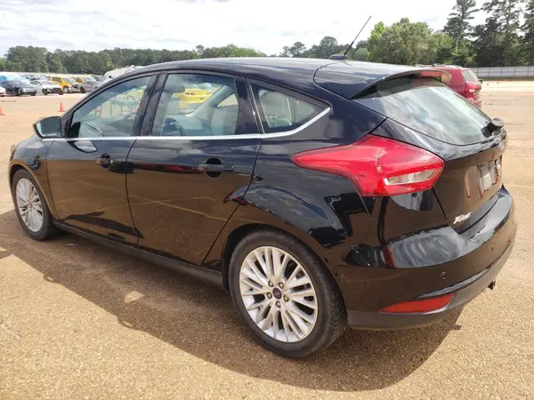 1FADP3N20JL232922 2018 FORD FOCUS - Image 2