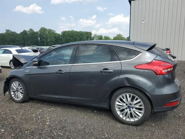 1FADP3N20JL271719 2018 FORD FOCUS - Image 2