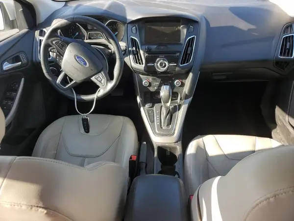 1FADP3N20JL332678 2018 FORD FOCUS - Image 8