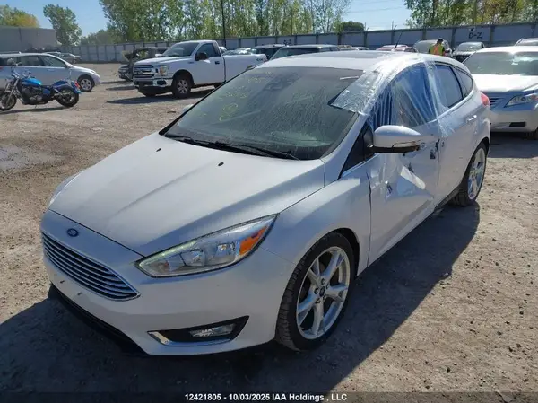 1FADP3N21GL206273 2016 FORD FOCUS - Image 2