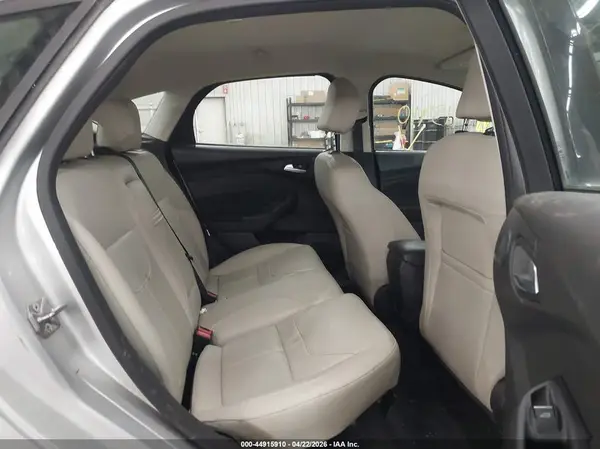 1FADP3N21GL299361 2016 FORD FOCUS - Image 8